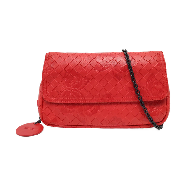 Authenticated pre-owned  Messenger Calfskin Red - Shoulder Bag at Looply