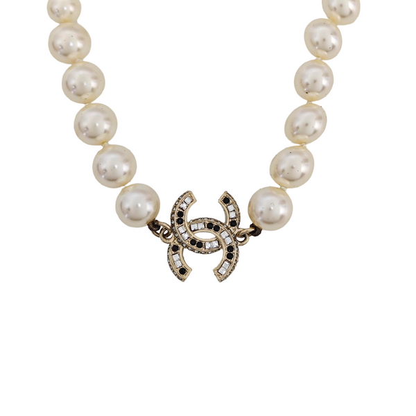Metal White Necklace