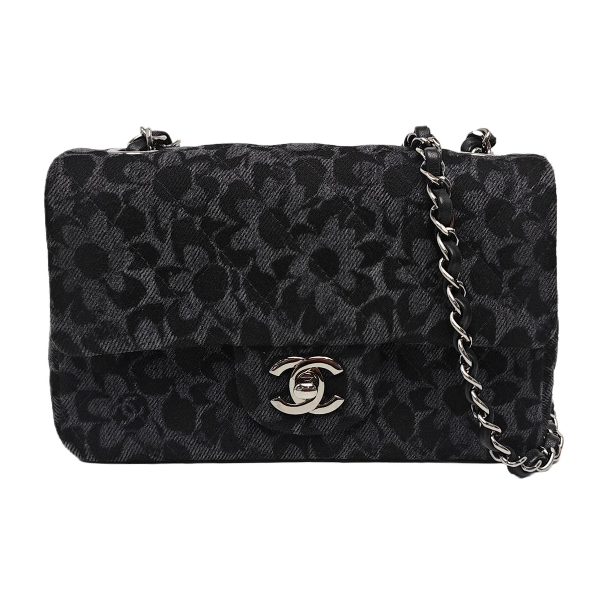 CLASSIC FLAP Mini Quilted Fabric Black