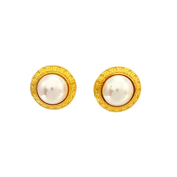 Faux Pearl White Clip On Earrings