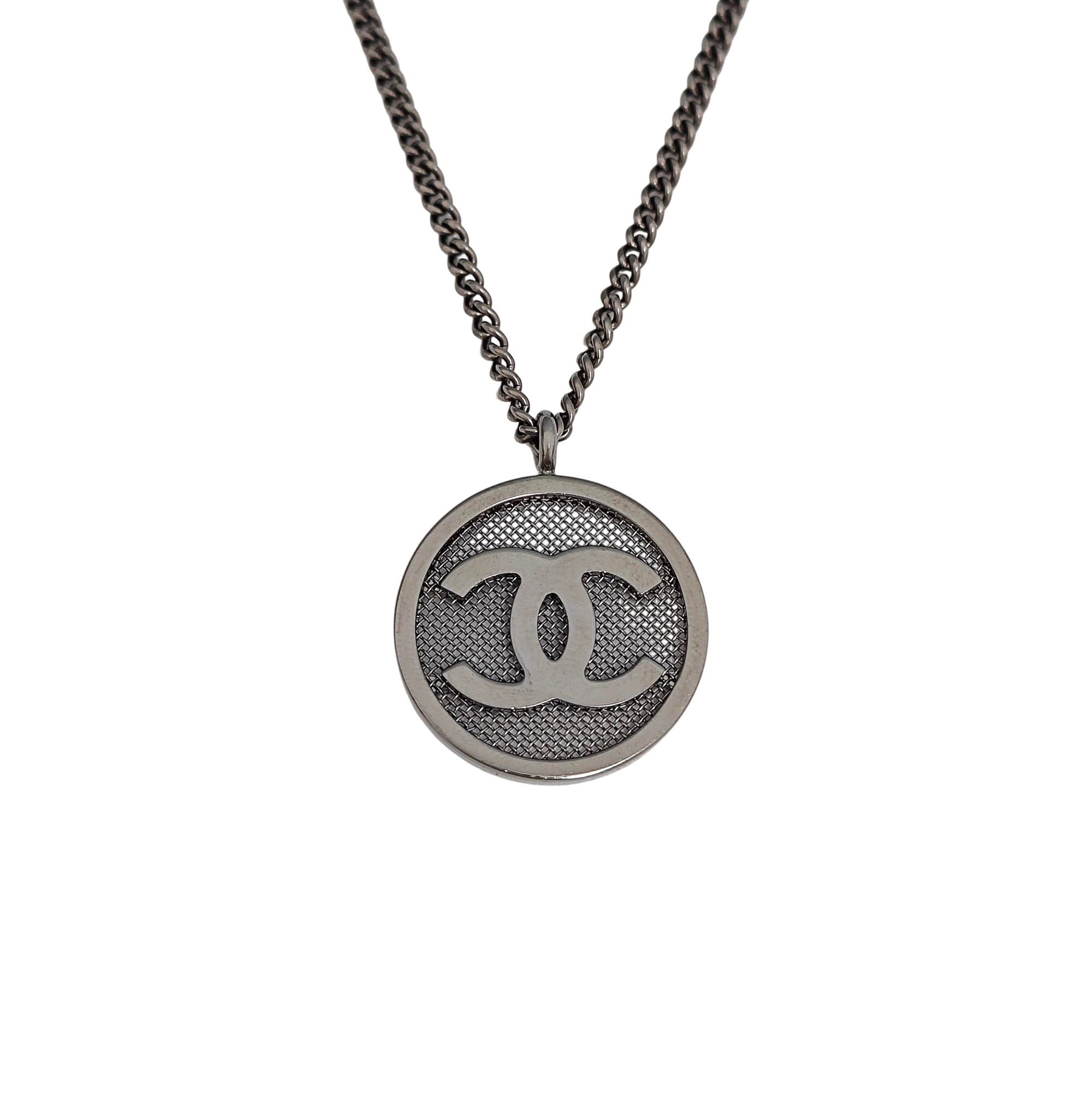 Metal Gray Necklace