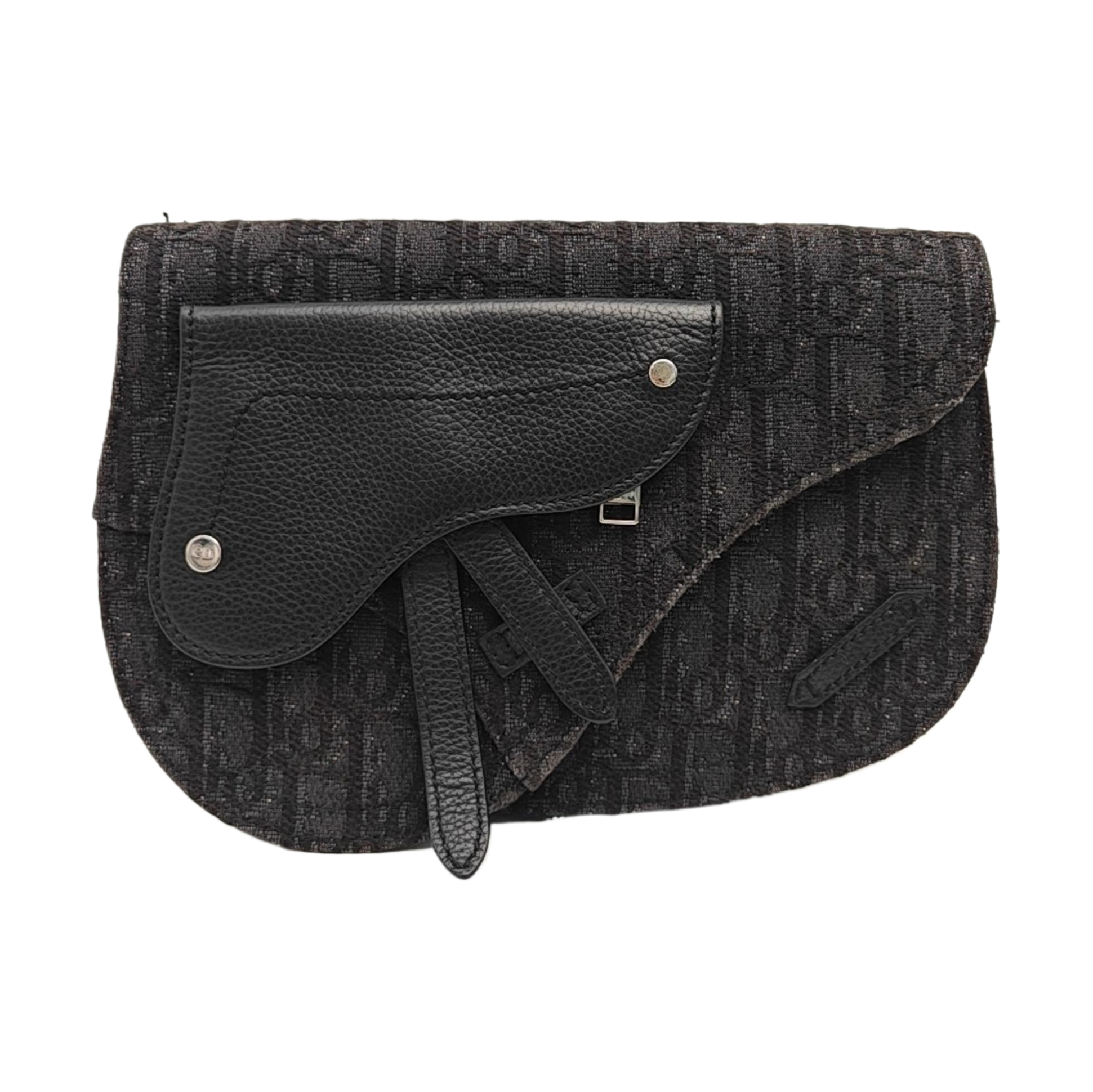 Saddle Medium Oblique Canvas Black