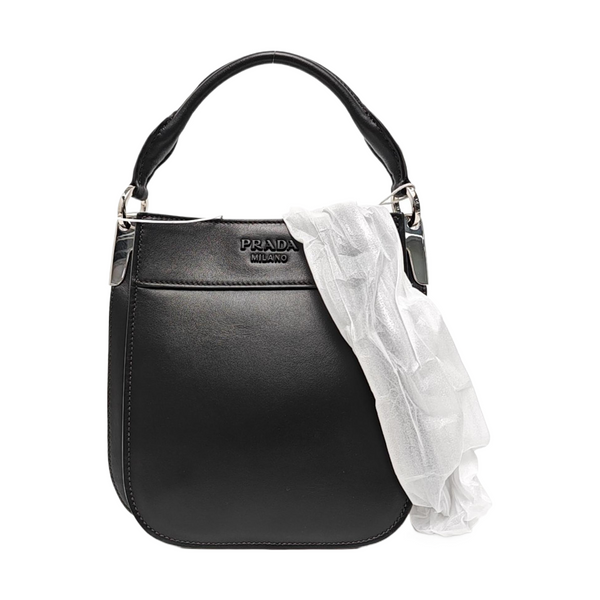 Margit Calfskin Black