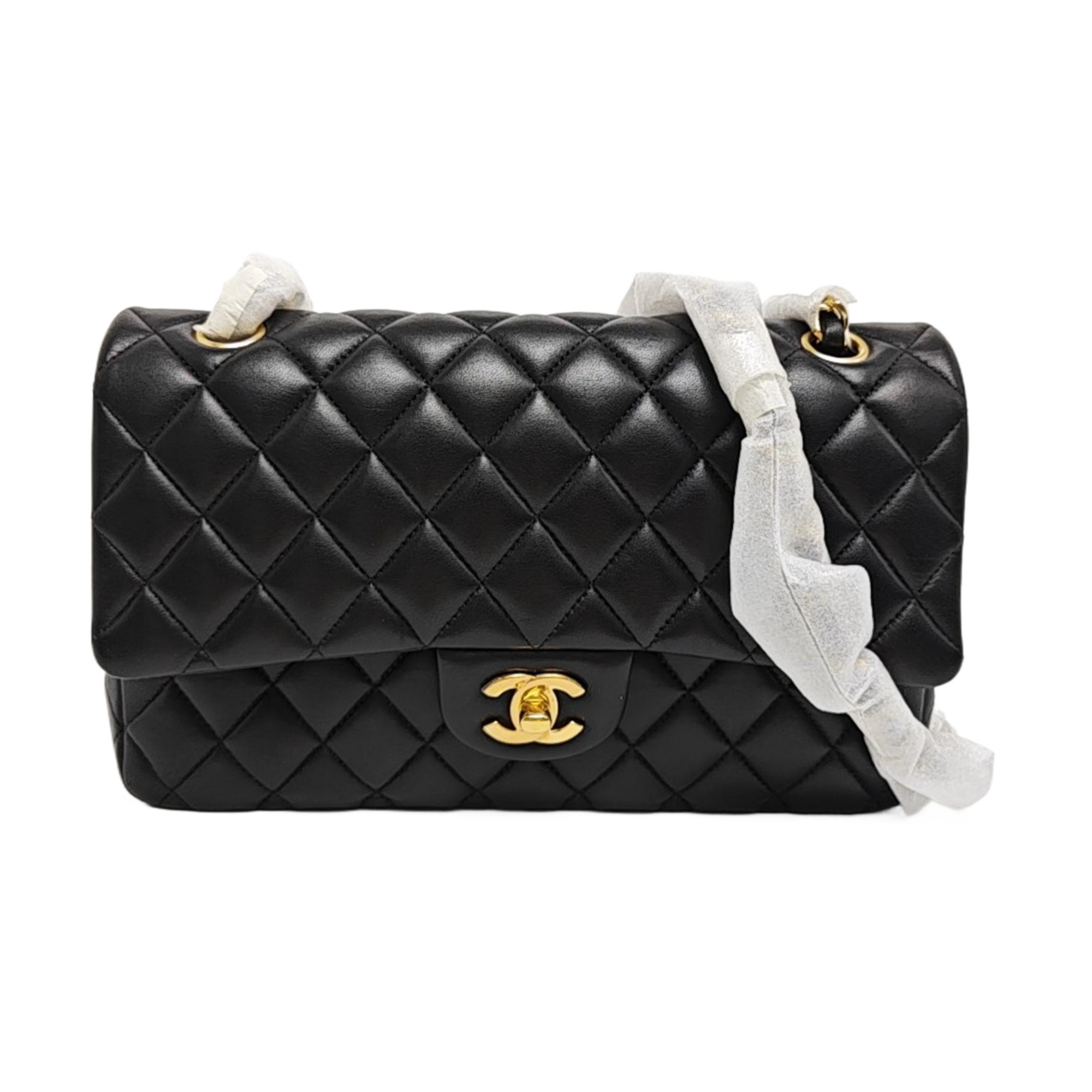 CLASSIC FLAP Medium Quilted Lambskin Black