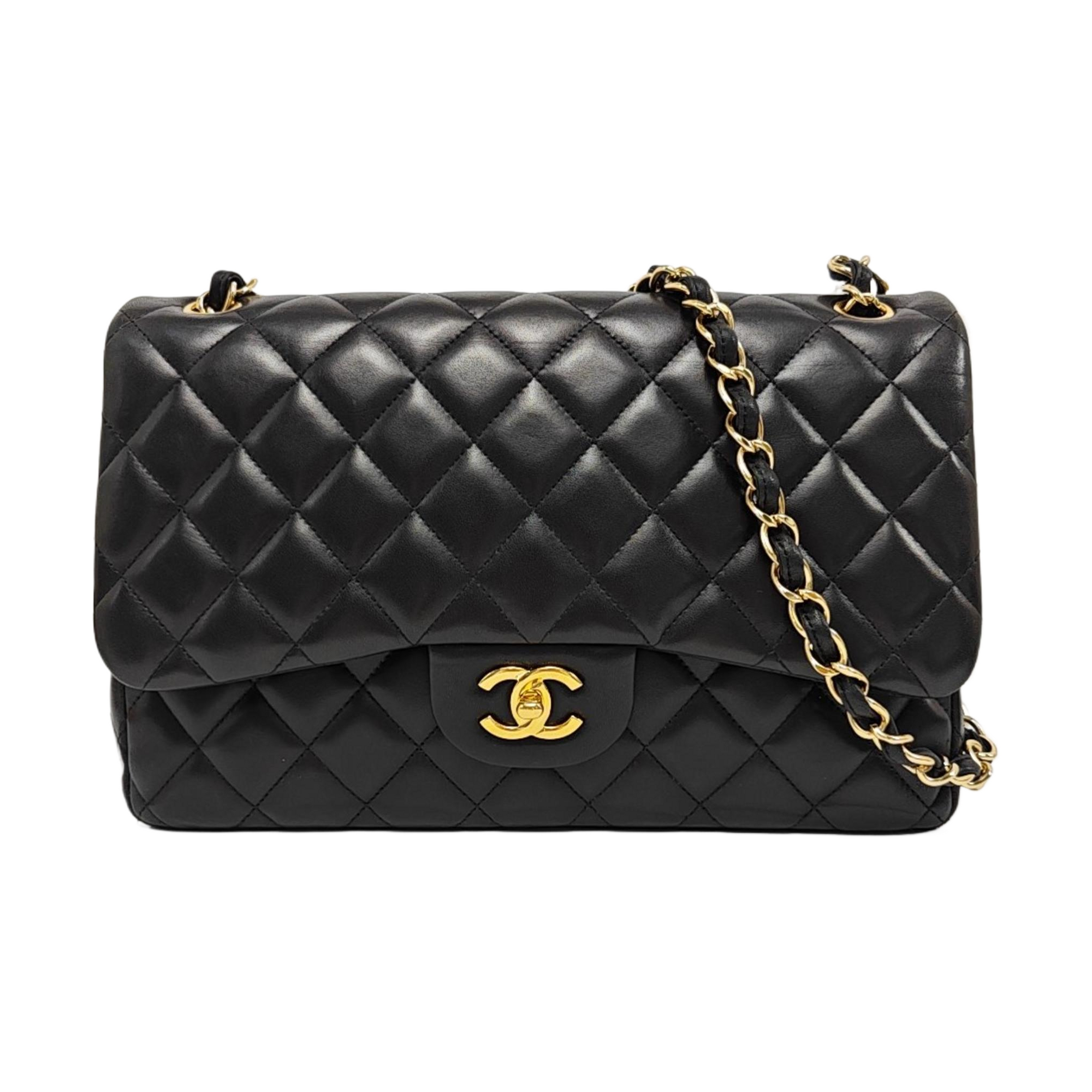 CLASSIC FLAP Jumbo Quilted Lambskin Black