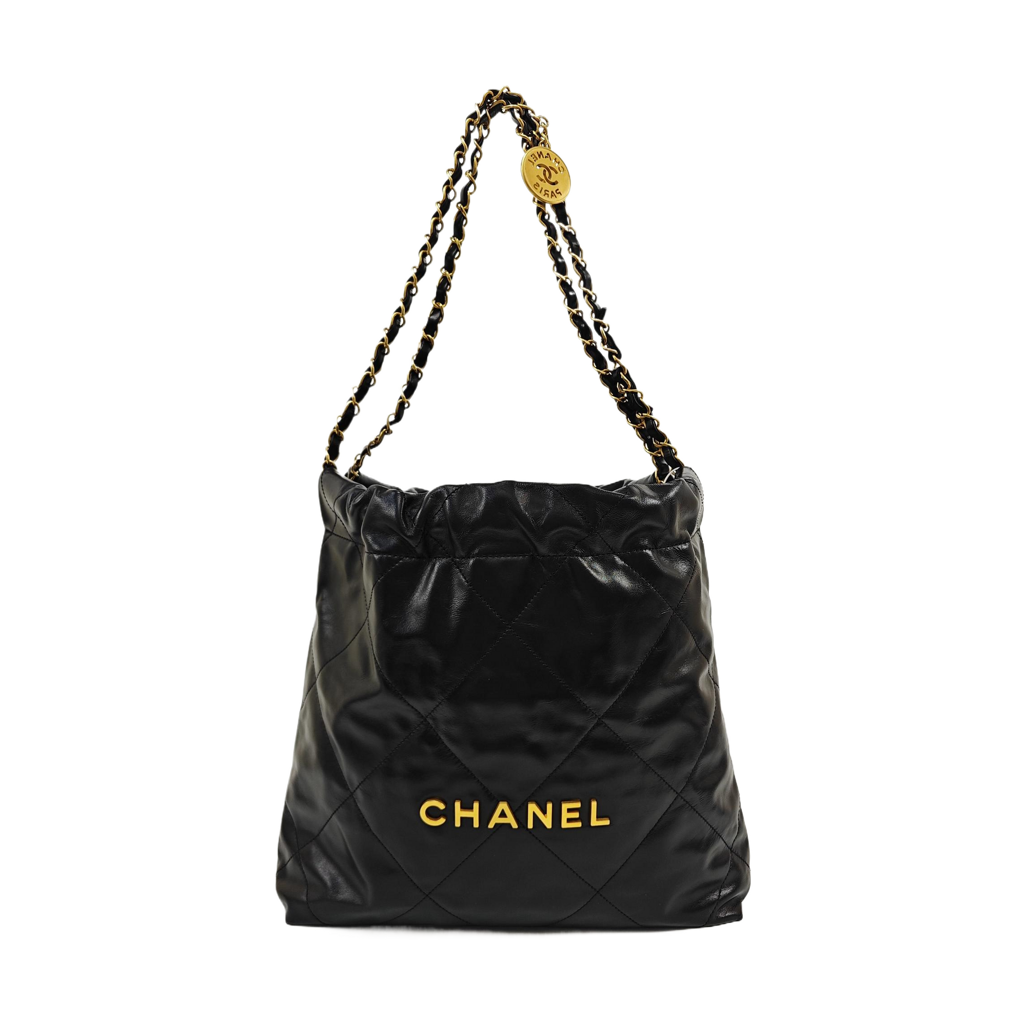 CHANEL 22 Small Quilted Calfskin Black