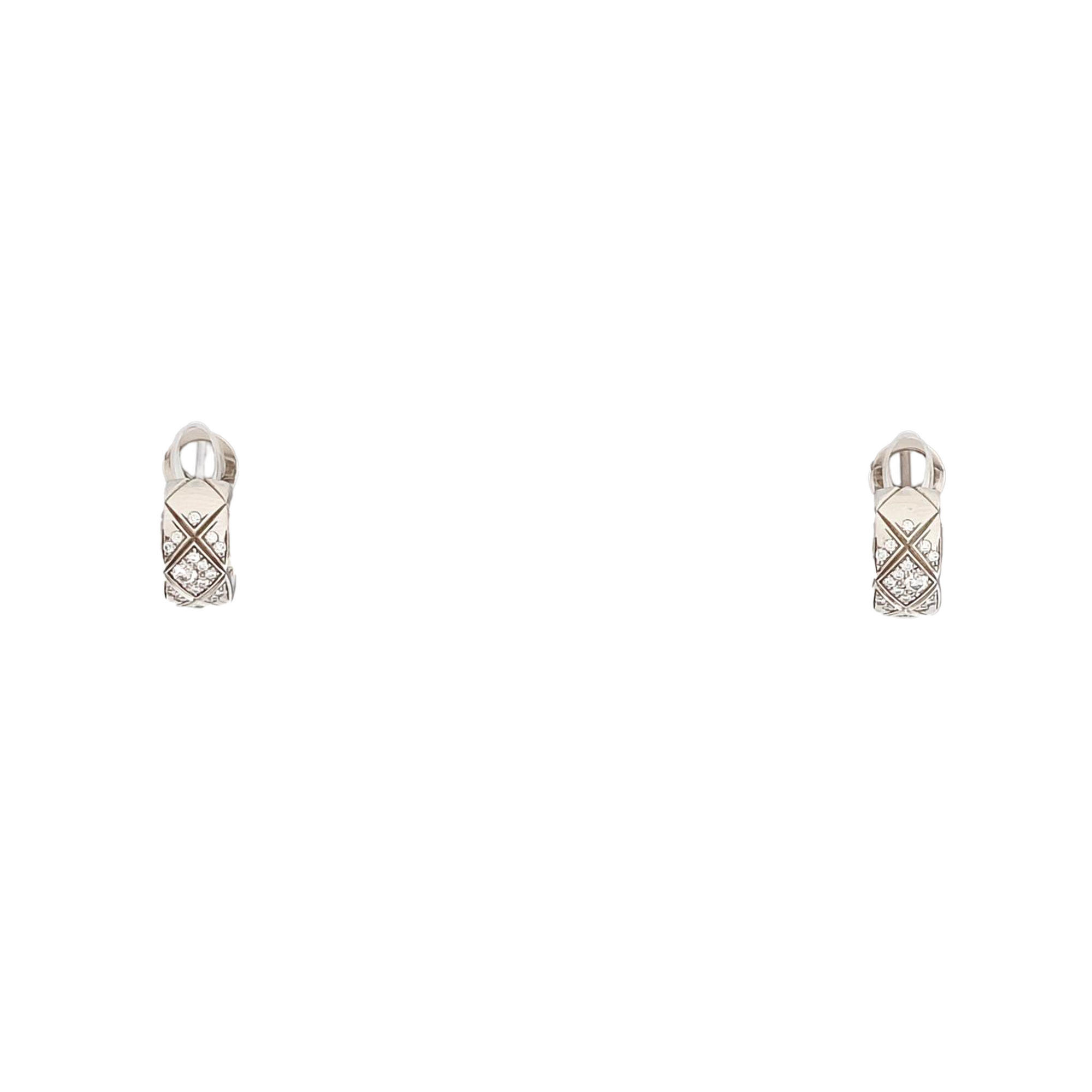 18k White Gold Silver Stud Earrings