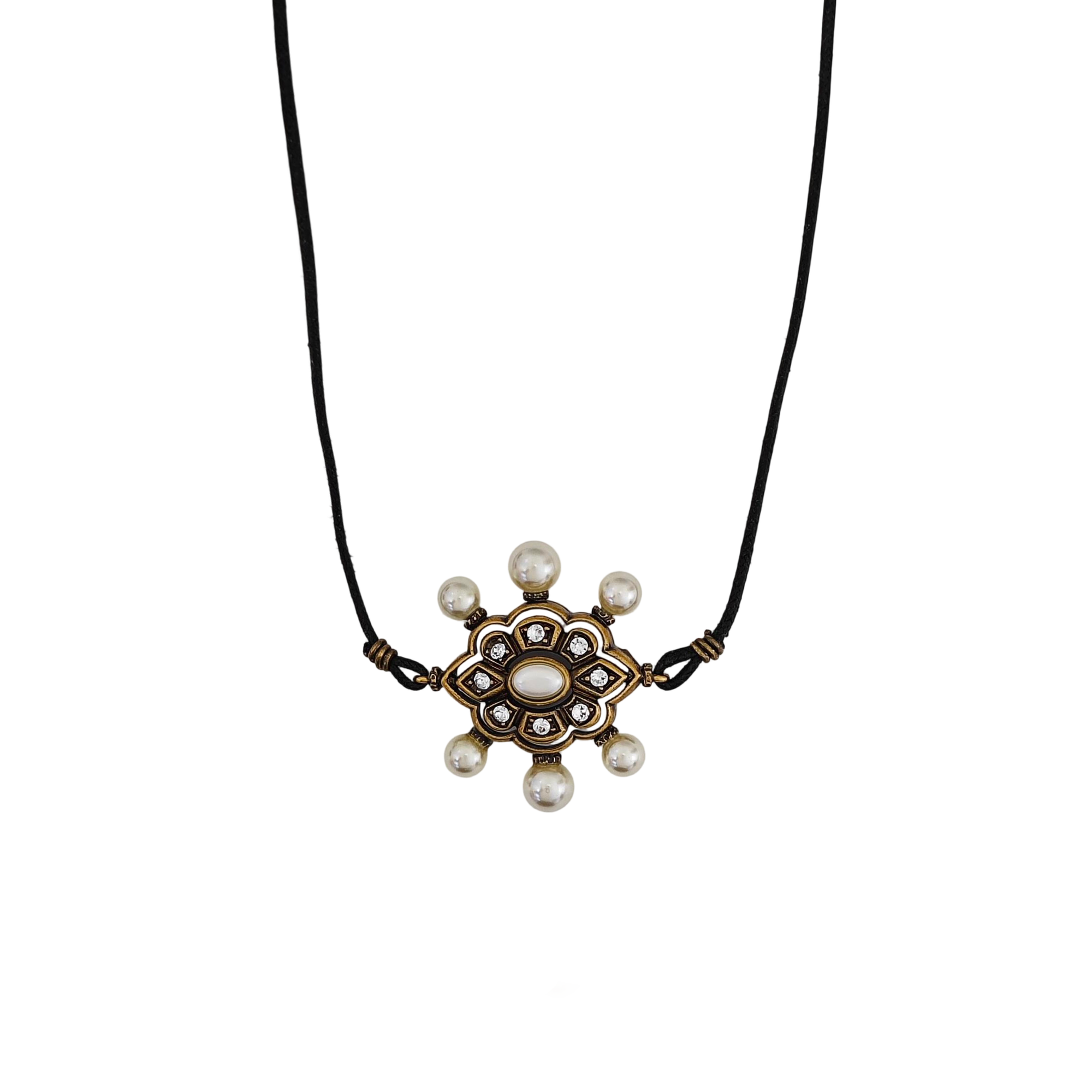 Metal Black Necklace