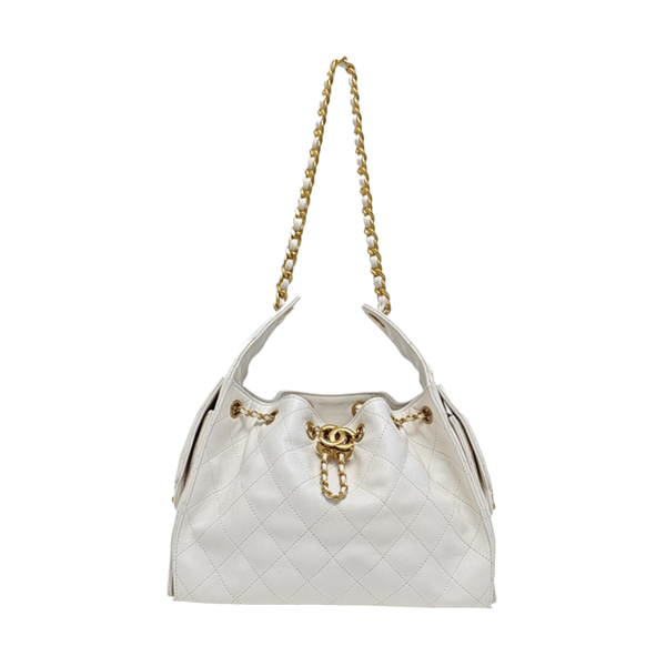 CHANEL 25 Small Piel de ternera granulada acolchada Blanca