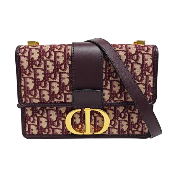 30 Montaigne Oblique Canvas Red