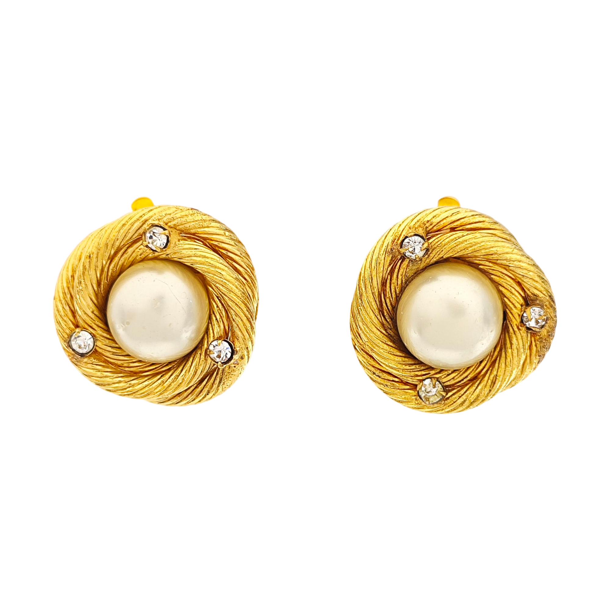 Vintage Metal Gold Clip On Earrings