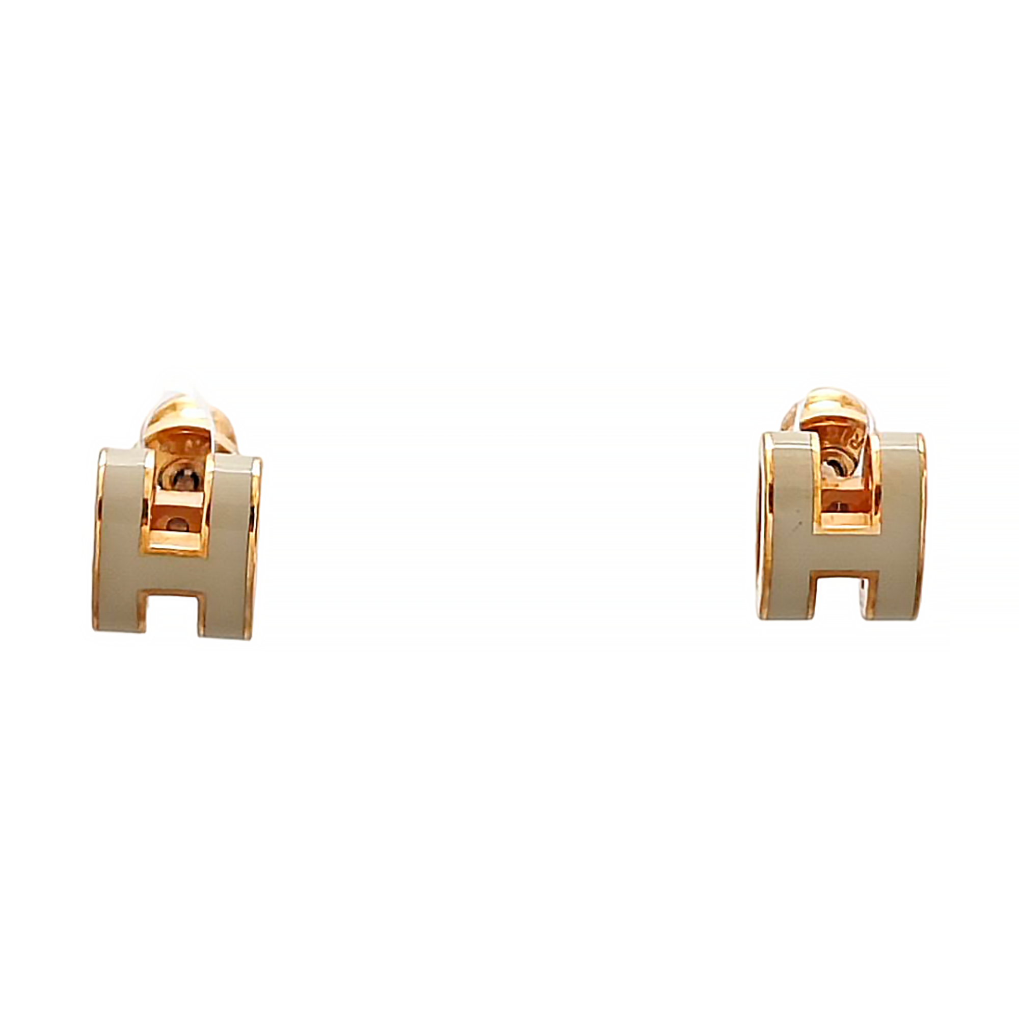 Pop H Metal Gray Stud Earrings