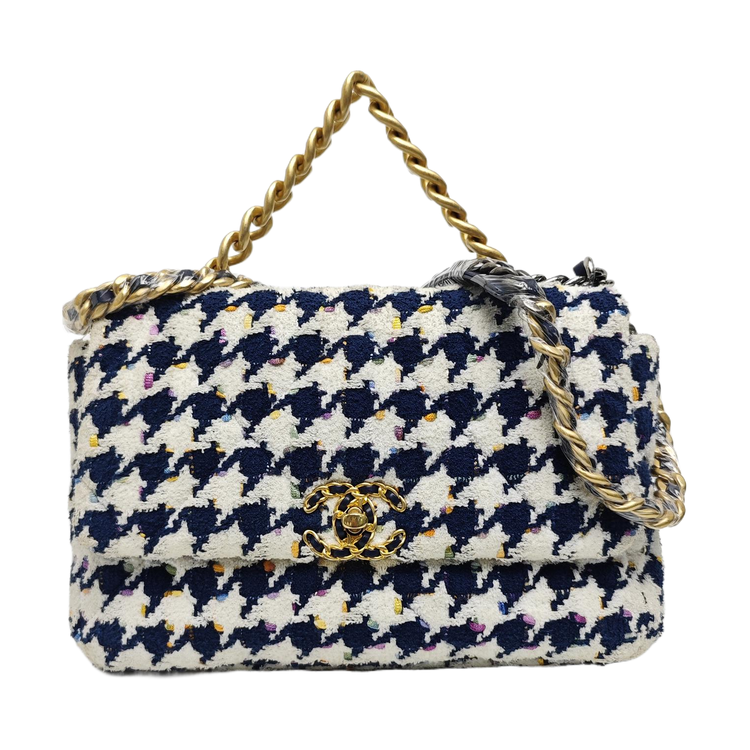 CHANEL 19 Large Quilted Fabric White