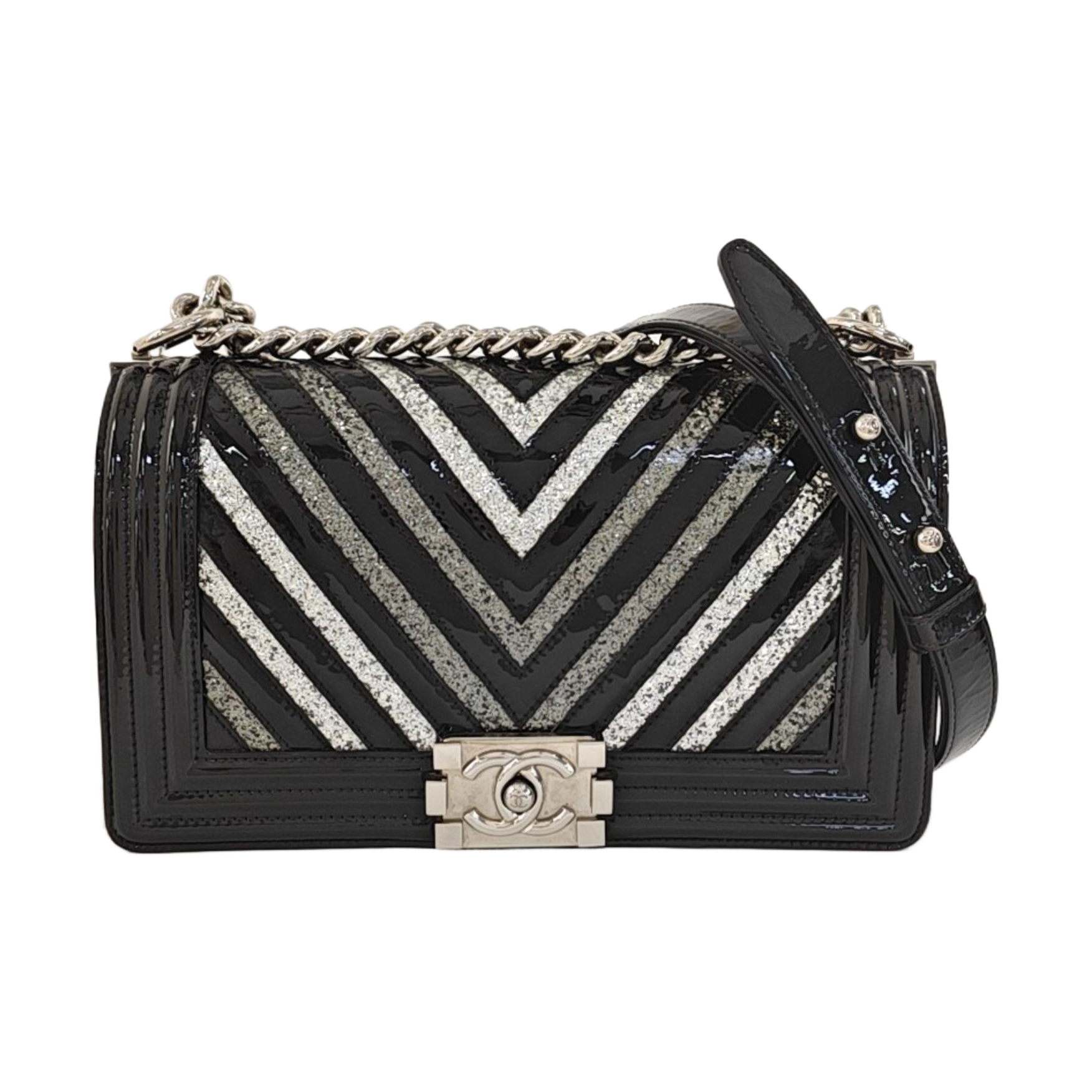 BOY CHANEL Medium Chevron Patent Leather Black