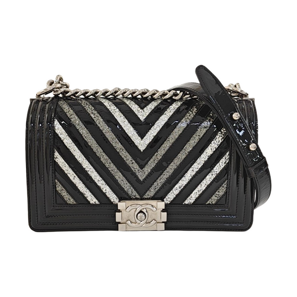 BOY CHANEL Medium Chevron Patent Leather Black