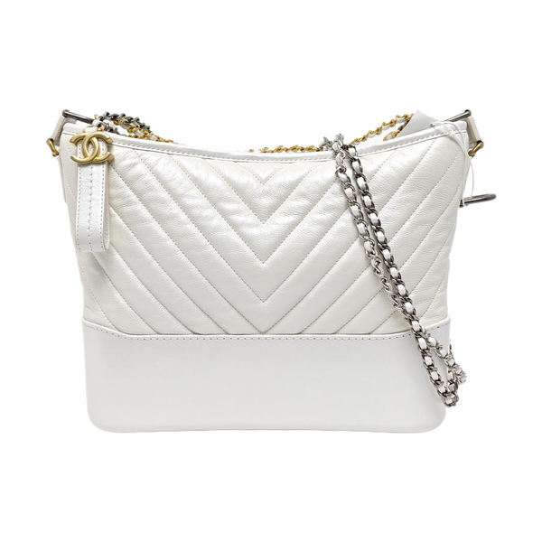 Authenticated pre-owned  GABRIELLE Medium Chevron, Quilted Calfskin White - Shoulder Bag at Looply