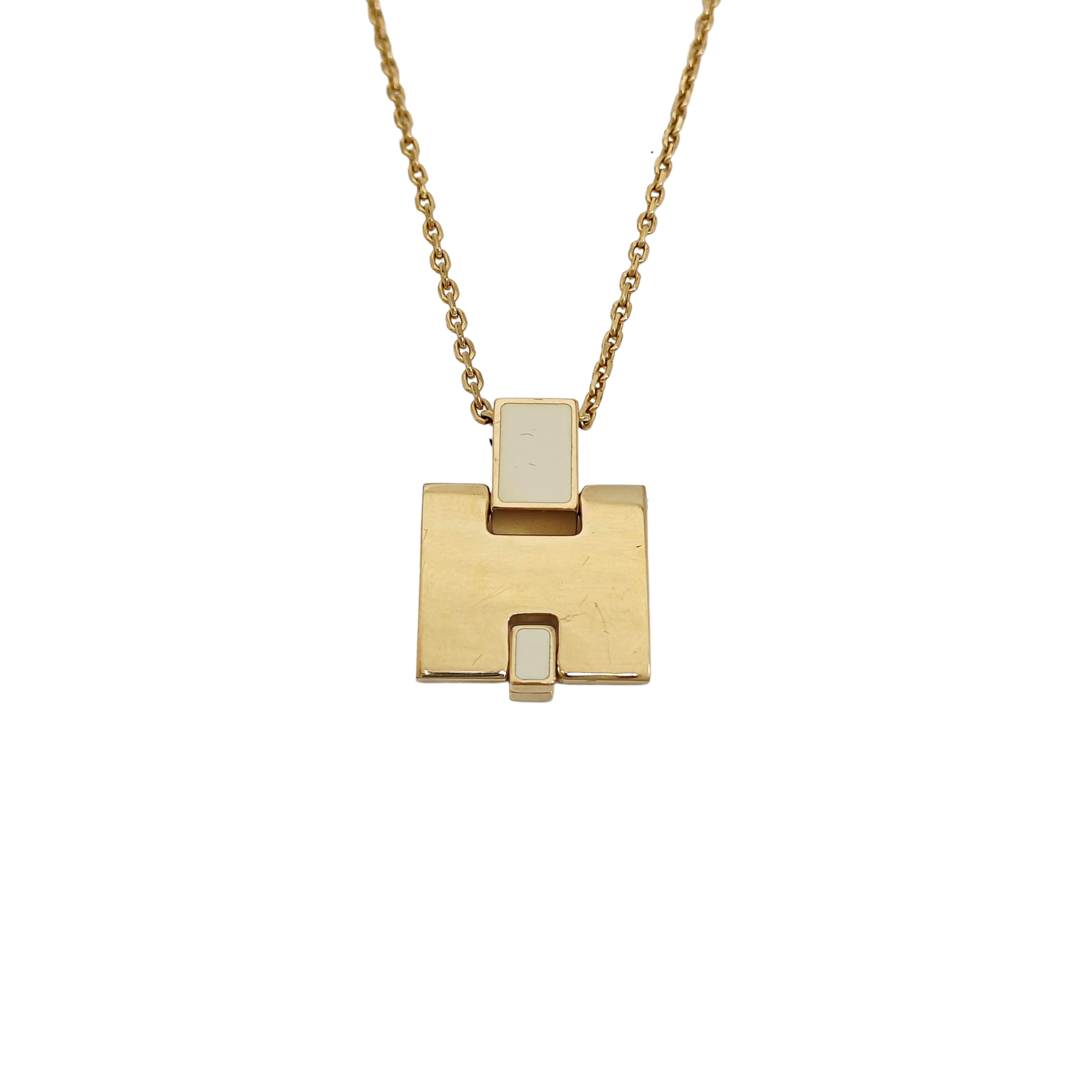 Eileen Metal Gold Necklace