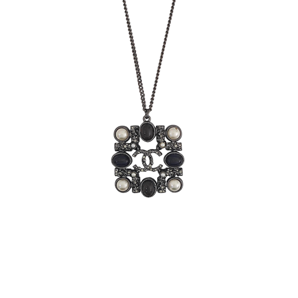 Metal Gray Necklace