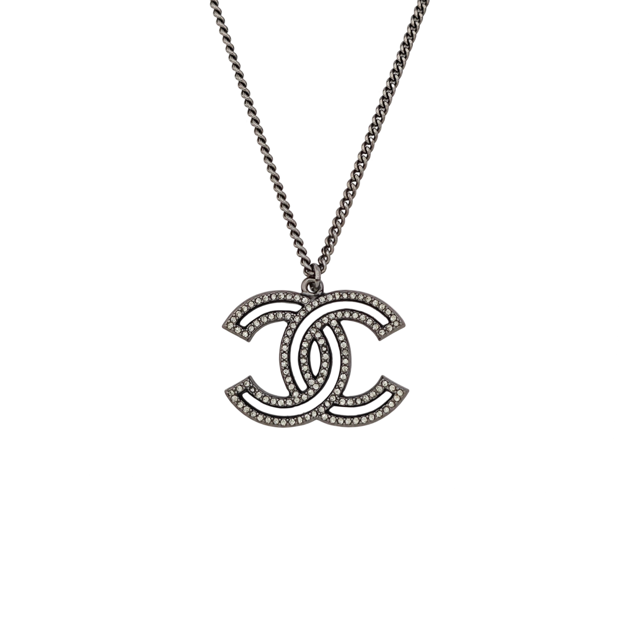 Metal Clear Necklace