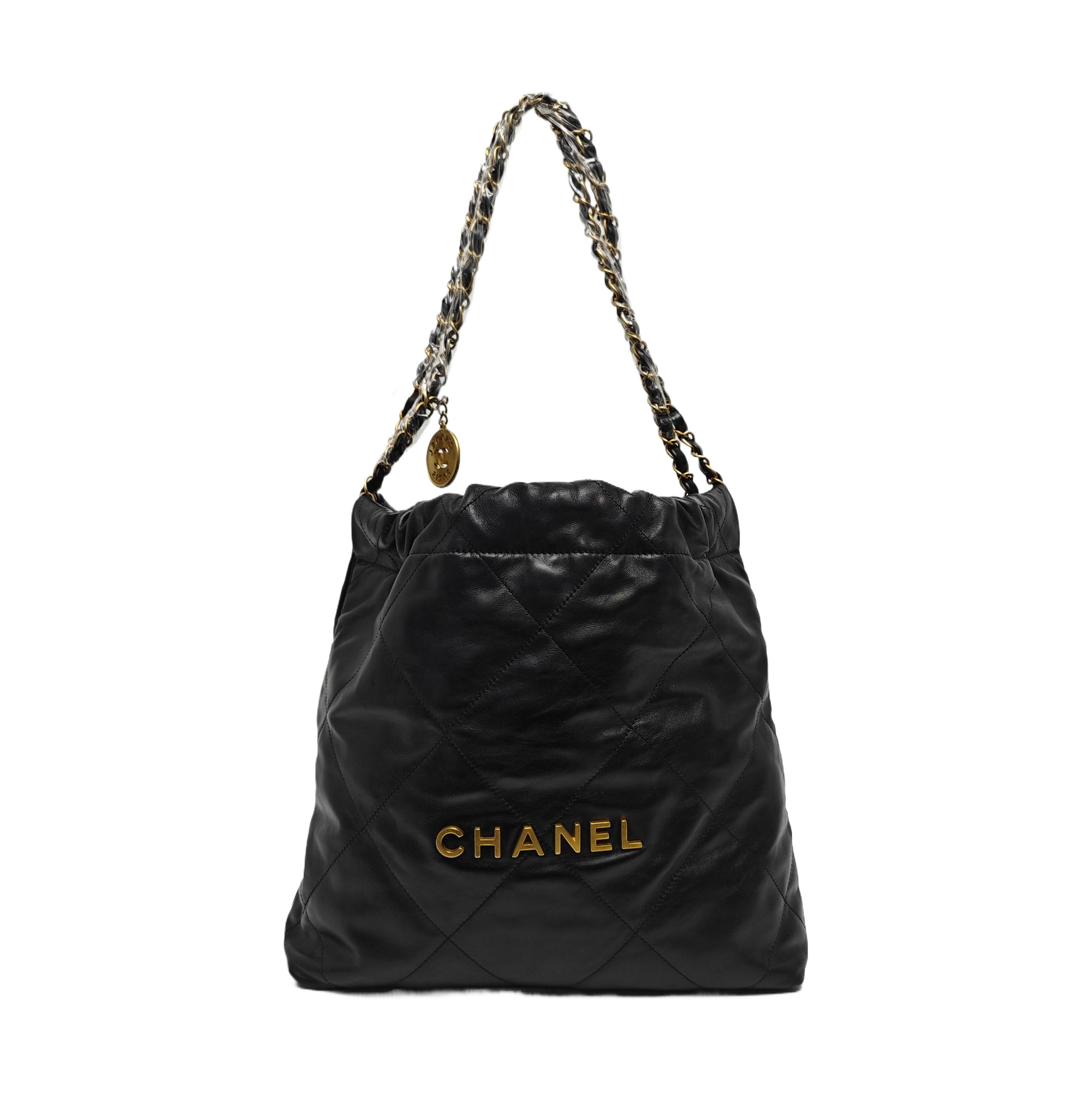 CHANEL 22 Small Quilted Calfskin Black