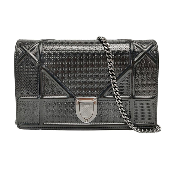 Authenticated pre-owned  Diorama Cannage Calfskin Gray - Crossbody Bag at Looply