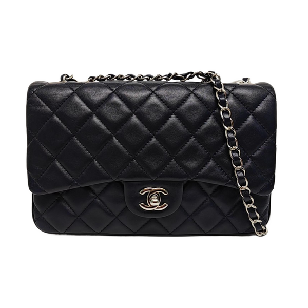 CLASSIC FLAP Medium Quilted Lambskin Blue