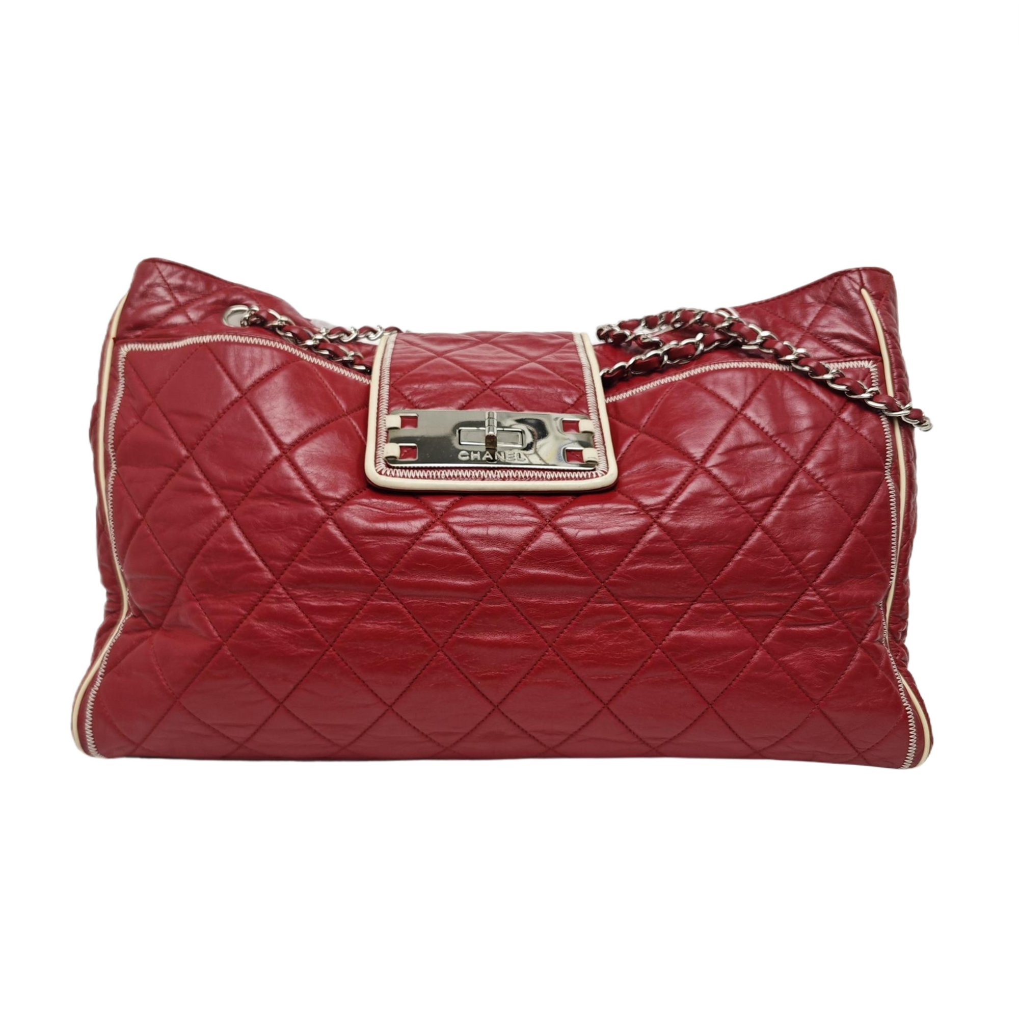 Quilted Lambskin Shoulder Bag Red