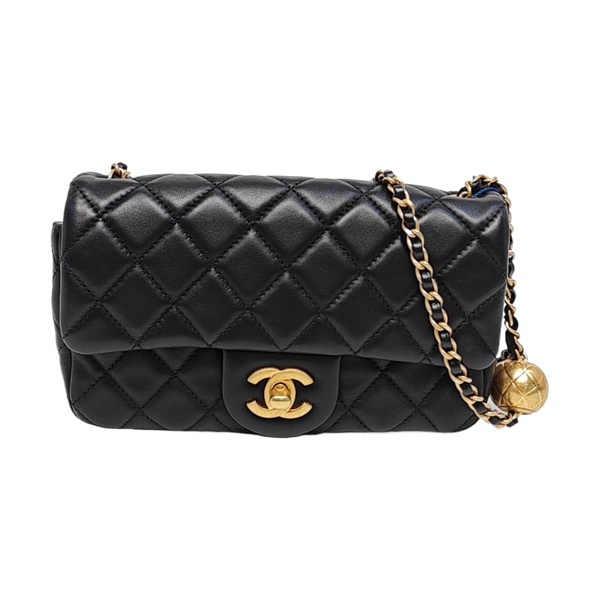 CLASSIC FLAP Mini Quilted Lambskin Black