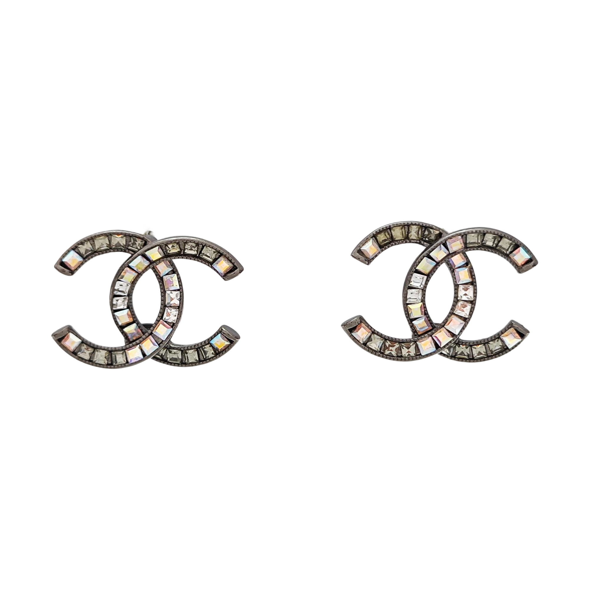 CC Logo Metal Gray Stud Earrings