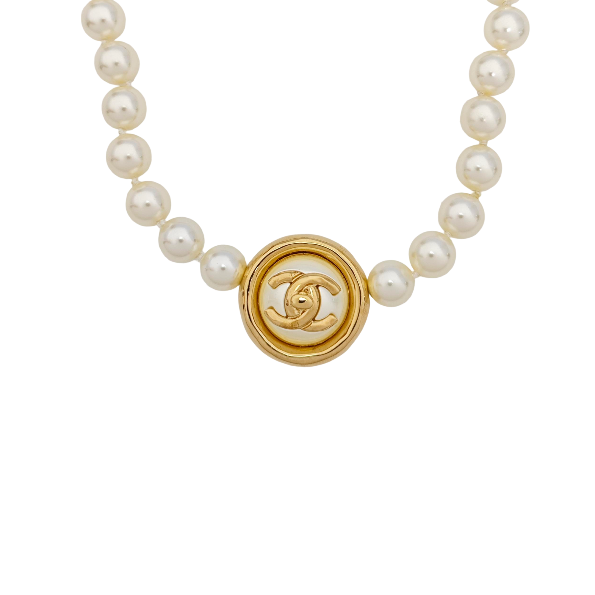 Faux Pearl White Necklace