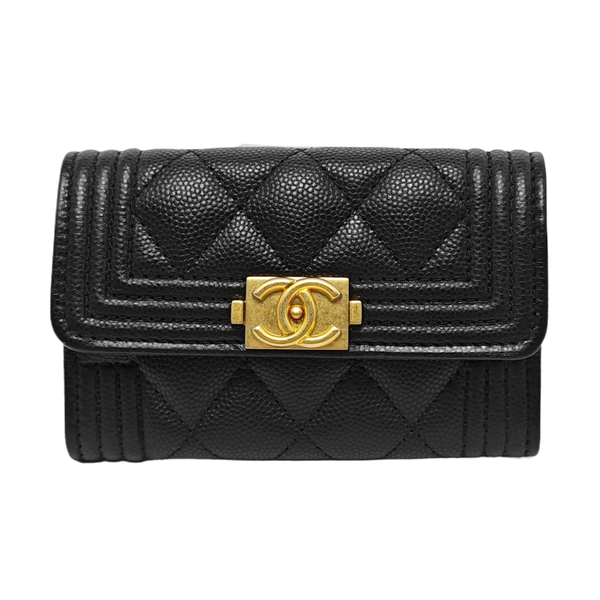 Cartera BOY CHANEL de piel de becerro granulada acolchada negra