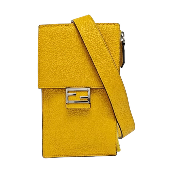 Authenticated pre-owned  Baguette Calfskin Yellow - Shoulder Bag at Looply