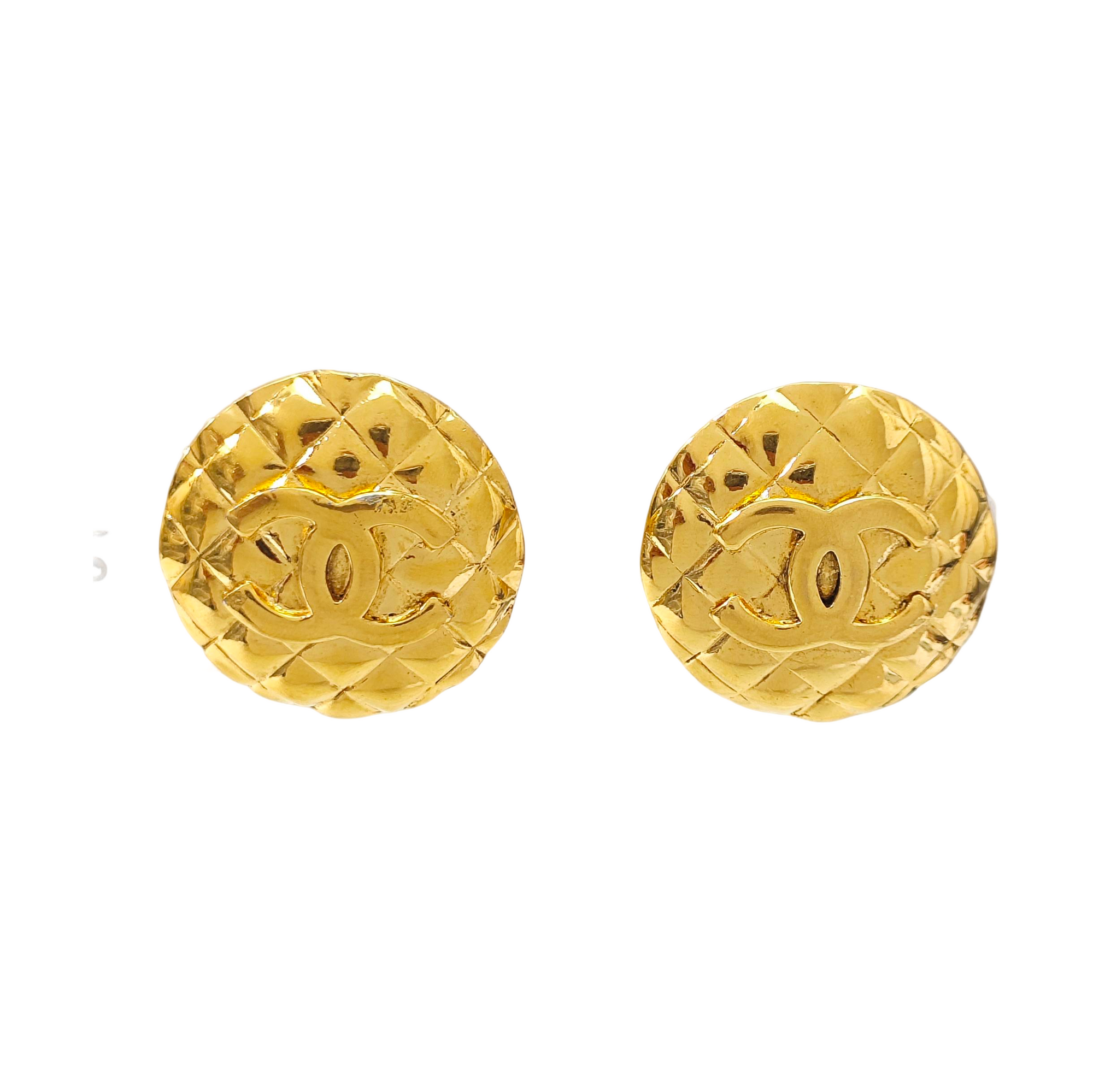Vintage Metal Gold Clip On Earrings