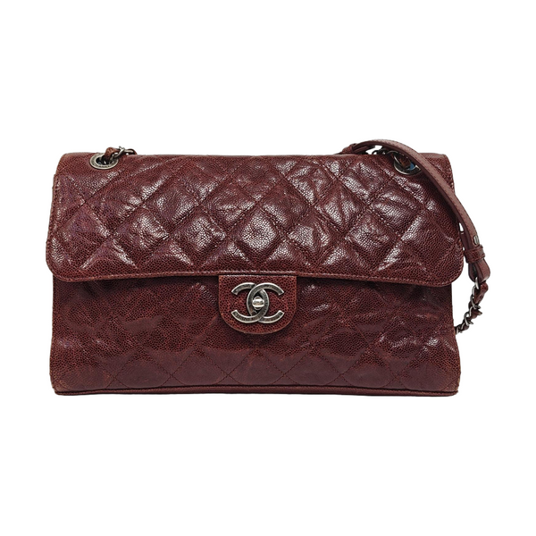 Authenticated pre-owned  CLASSIC FLAP Quilted Grained Calfskin Red - Shoulder Bag at Looply