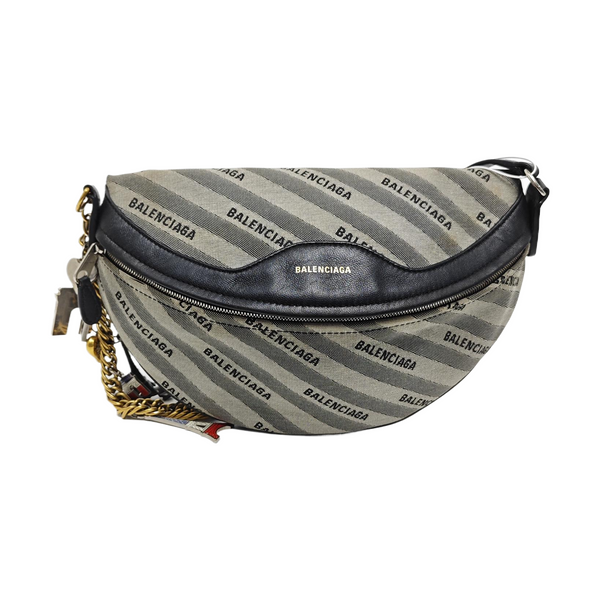 Souvenirs Canvas Gray