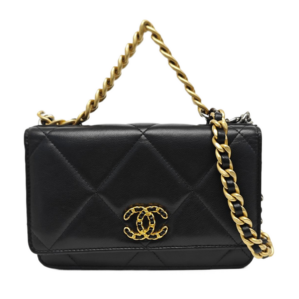 CHANEL 19 WOC Quilted Lambskin Black