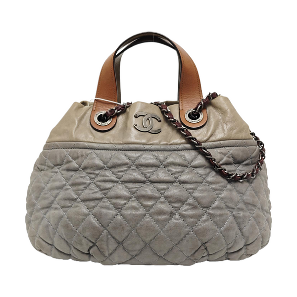 TOTE BAG Quilted Calfskin Gray