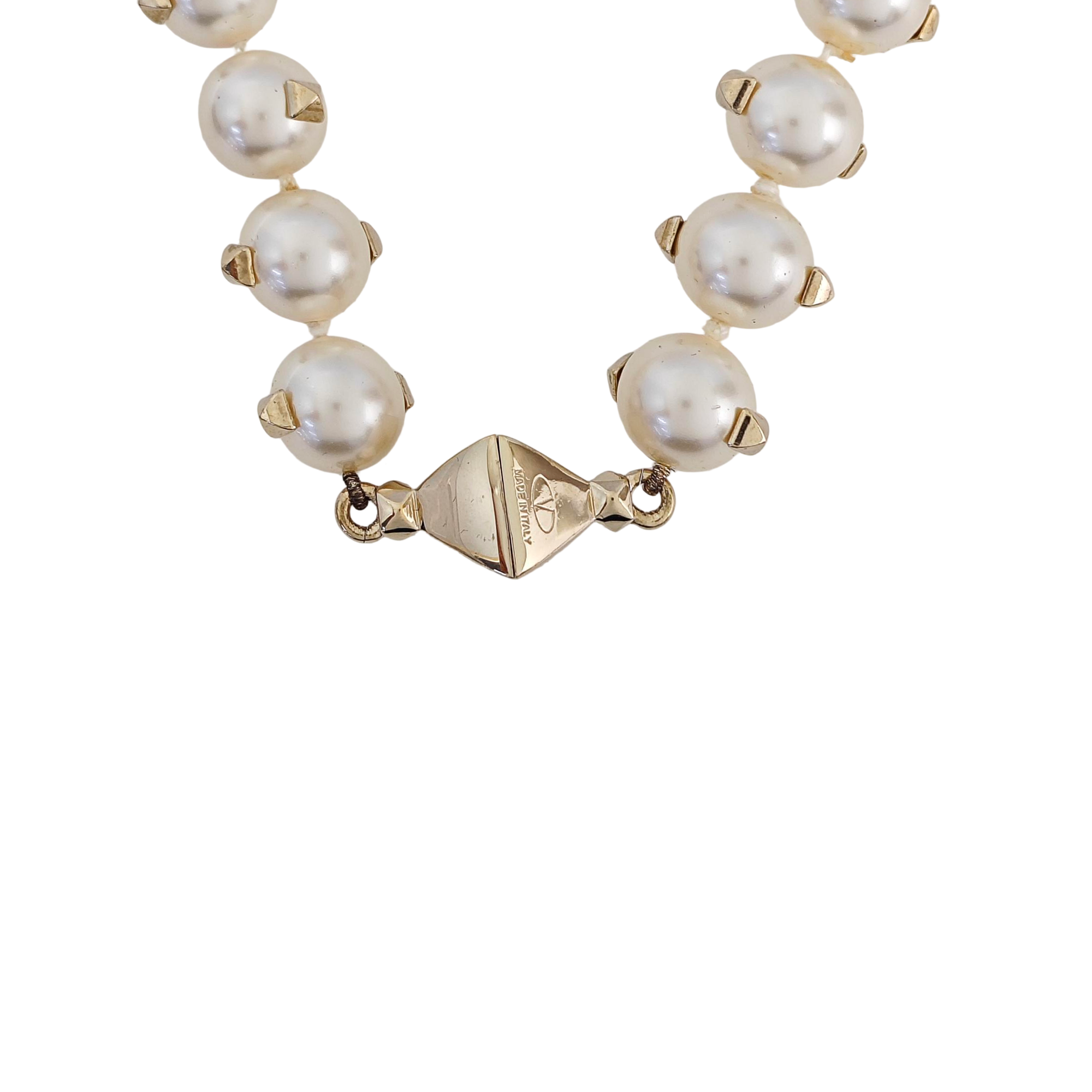 Faux Pearl White Necklace