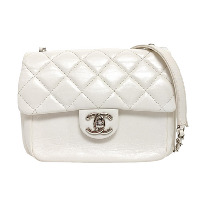 CLASSIC FLAP Mini Quilted Calfskin White