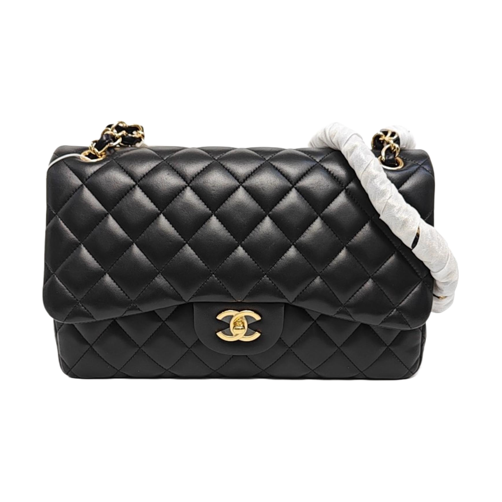 CLASSIC FLAP Jumbo Quilted Lambskin Black