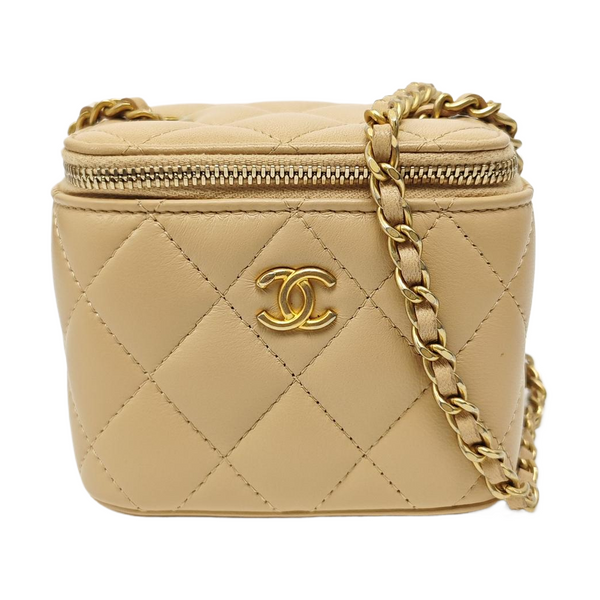 VANITY CASE Small Quilted Lambskin Beige