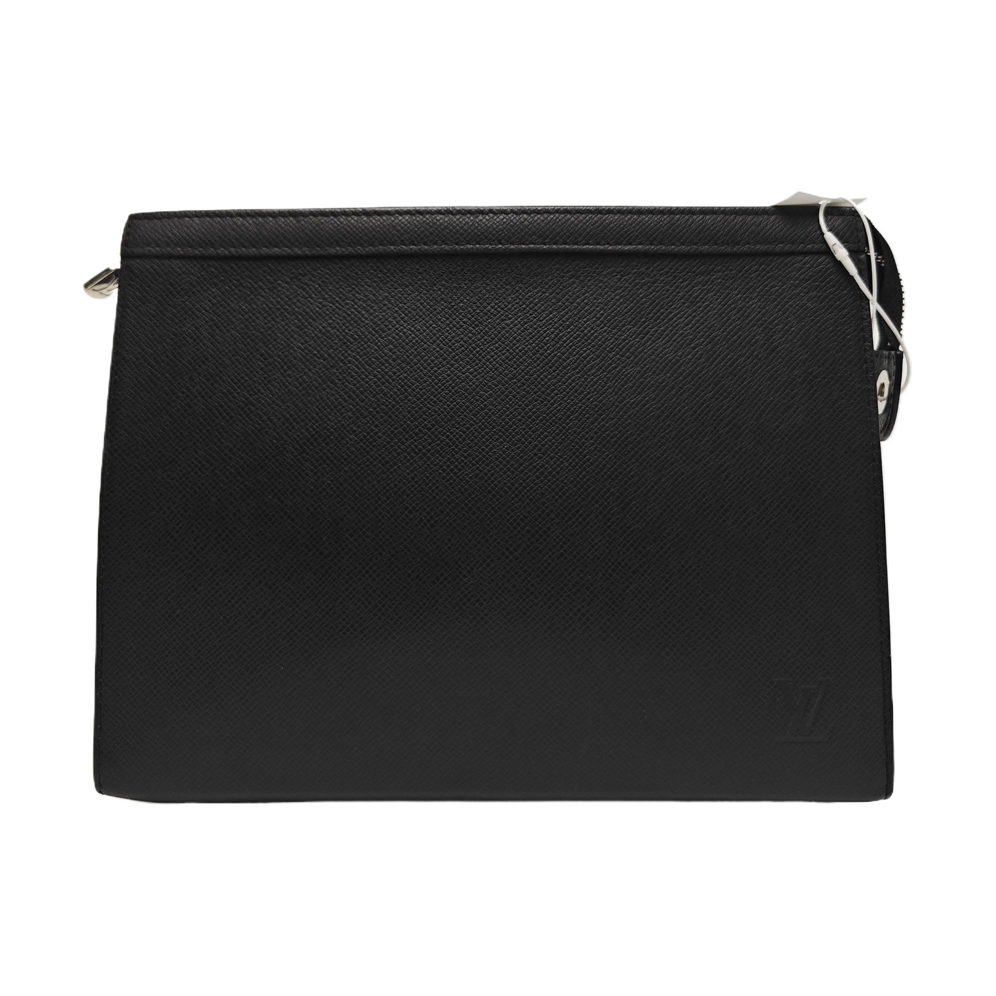 Pochette Voyag MM Calfskin Black