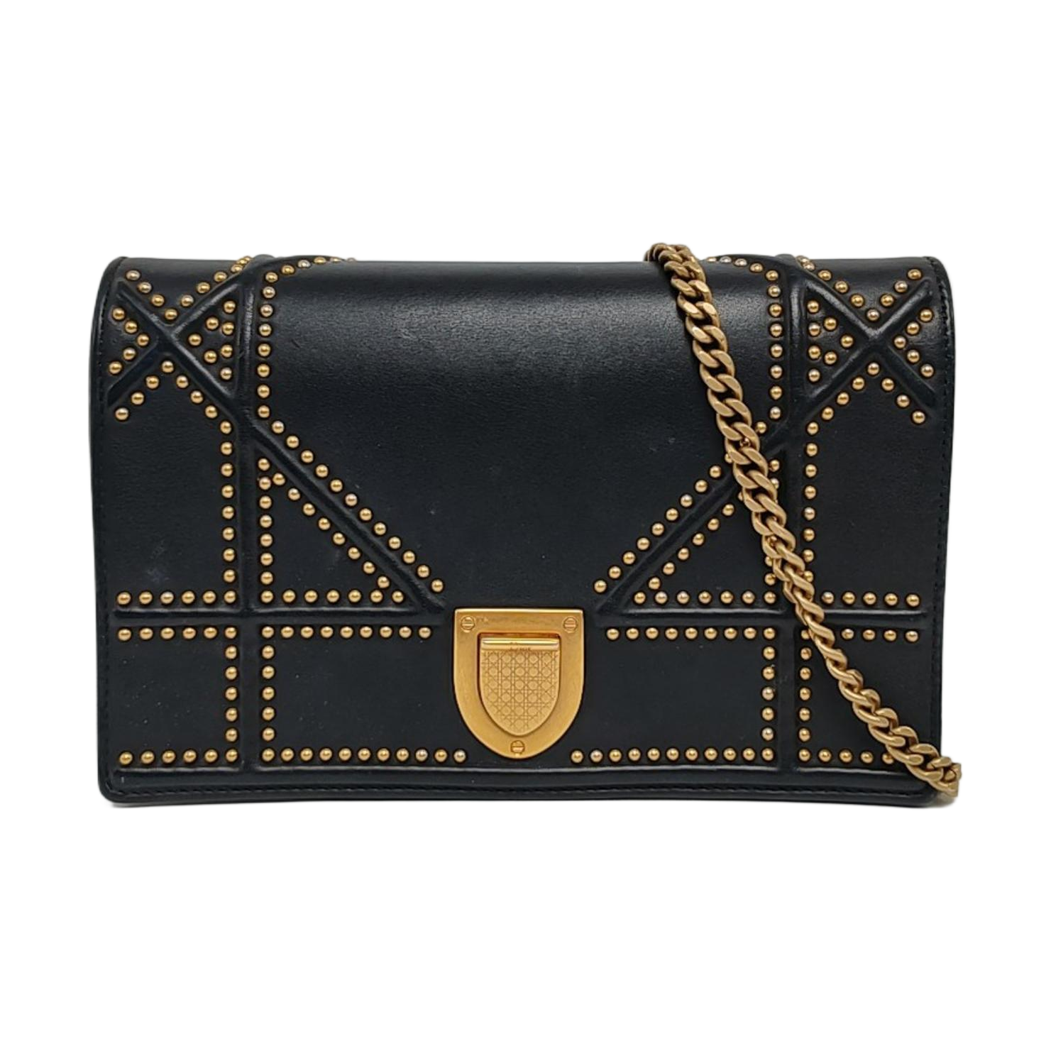 Authenticated pre-owned  Diorama Calfskin Black - Shoulder Bag at Looply