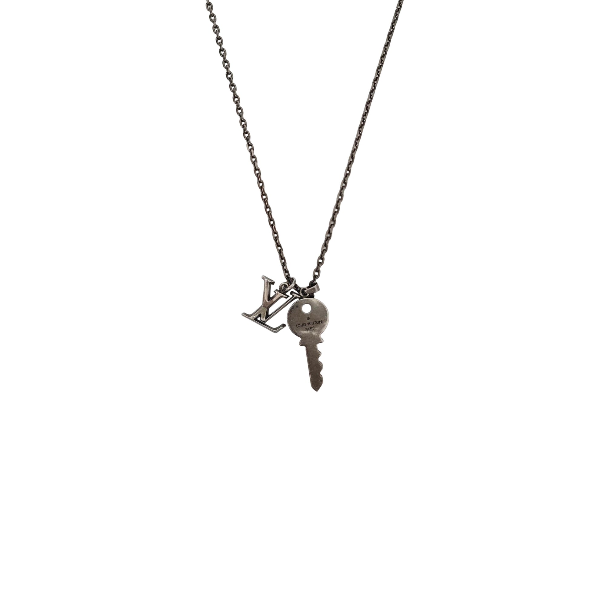 Metal Black Necklace