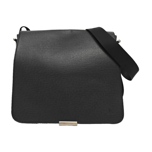 VIKTOR Calfskin Black