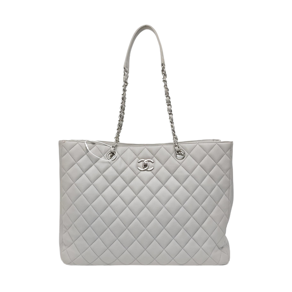 CLASSIC CC SHOPPING TOTE Large Quilted Calfskin Gray