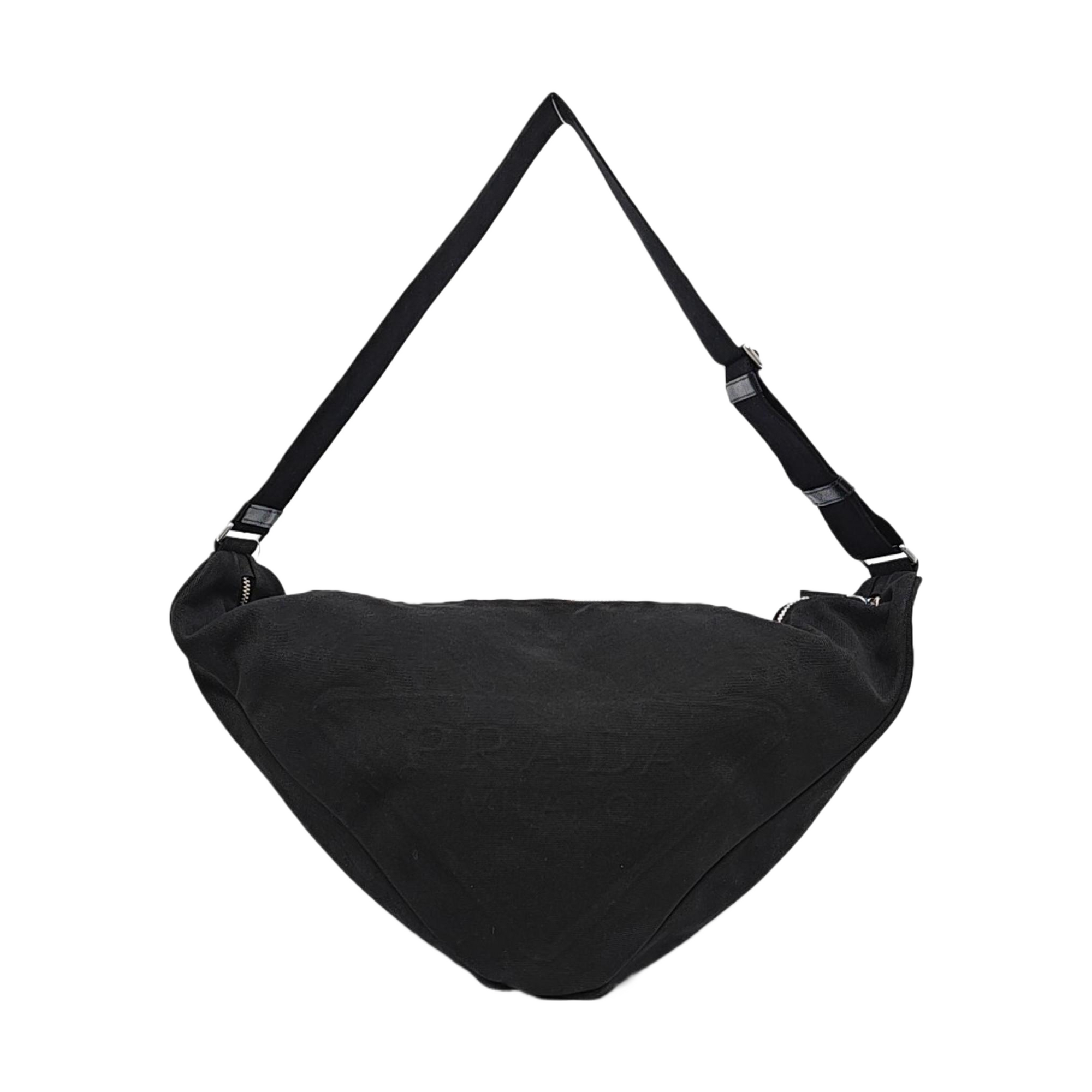 Authenticated pre-owned  Triangle Canvas Black - Shoulder Bag at Looply