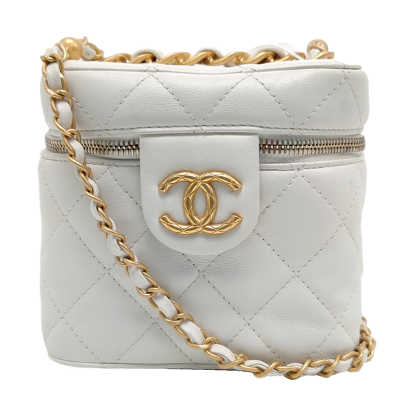 Authenticated pre-owned  VANITY CASE Small Quilted Calfskin White - Shoulder Bag at Looply