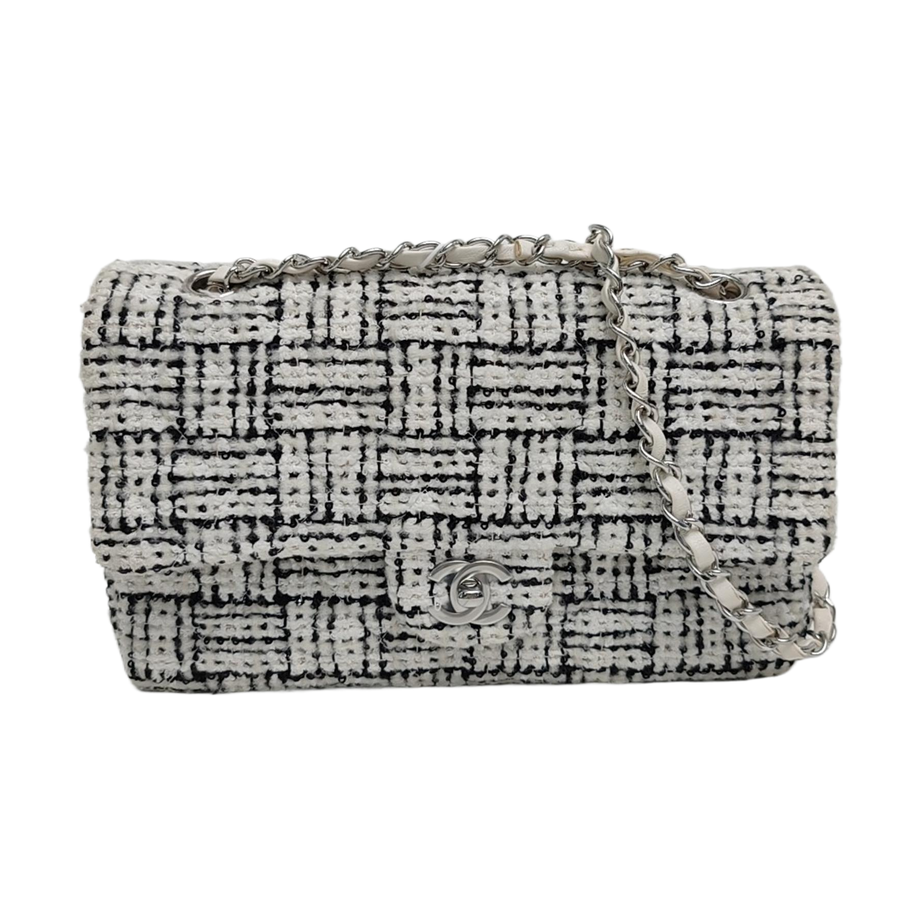 Authenticated pre-owned  CLASSIC FLAP Medium Wool White - Shoulder Bag at Looply