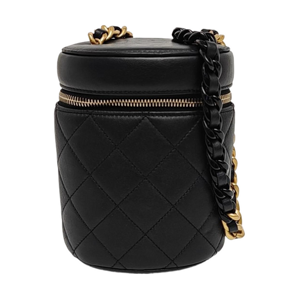 VANITY CASE Small Quilted Lambskin Black